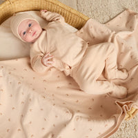 Swaddle