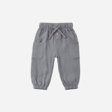Quincy Luca Pant, Slate