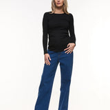 Relaxed Wide Leg Jeans
