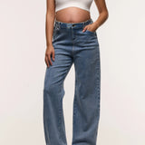 Relaxed Wide Leg Jeans