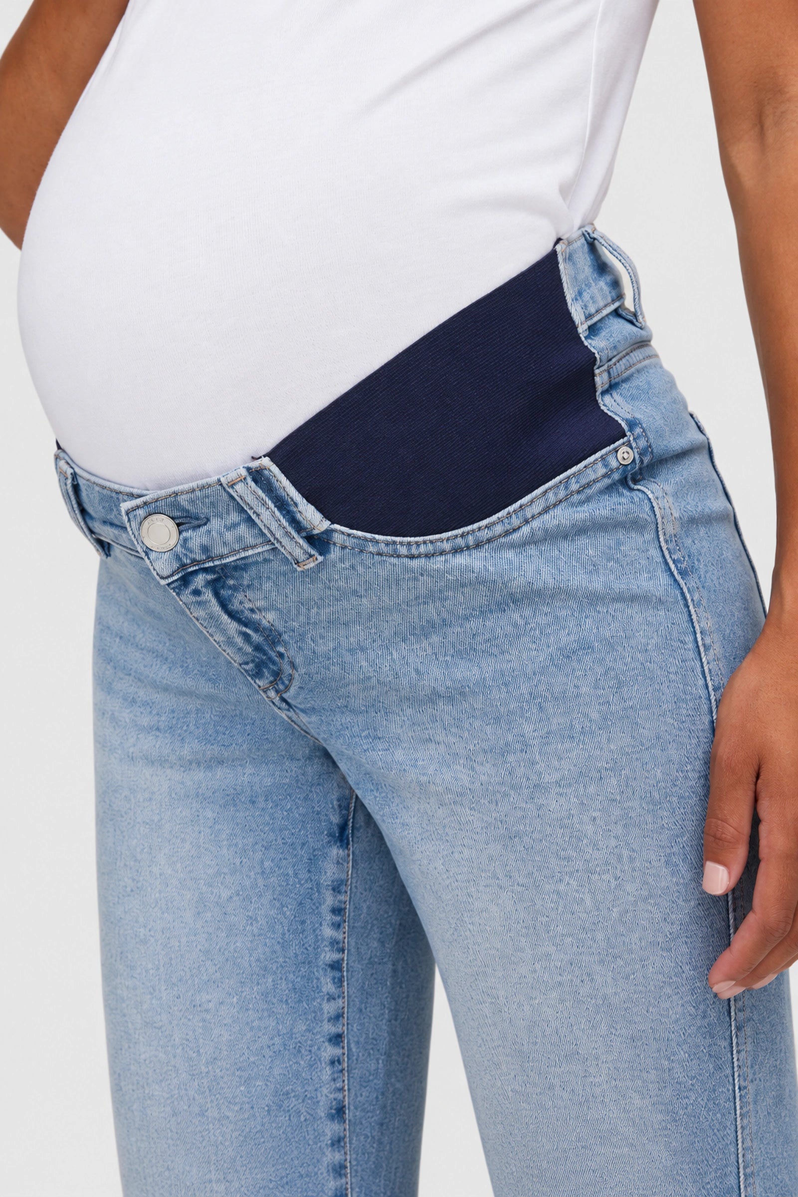 DL1961 Desi Boot Maternity Jeans, Fountain, detail view
