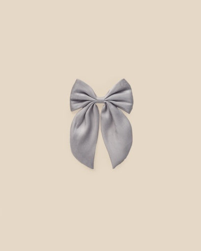 Oversized Bow